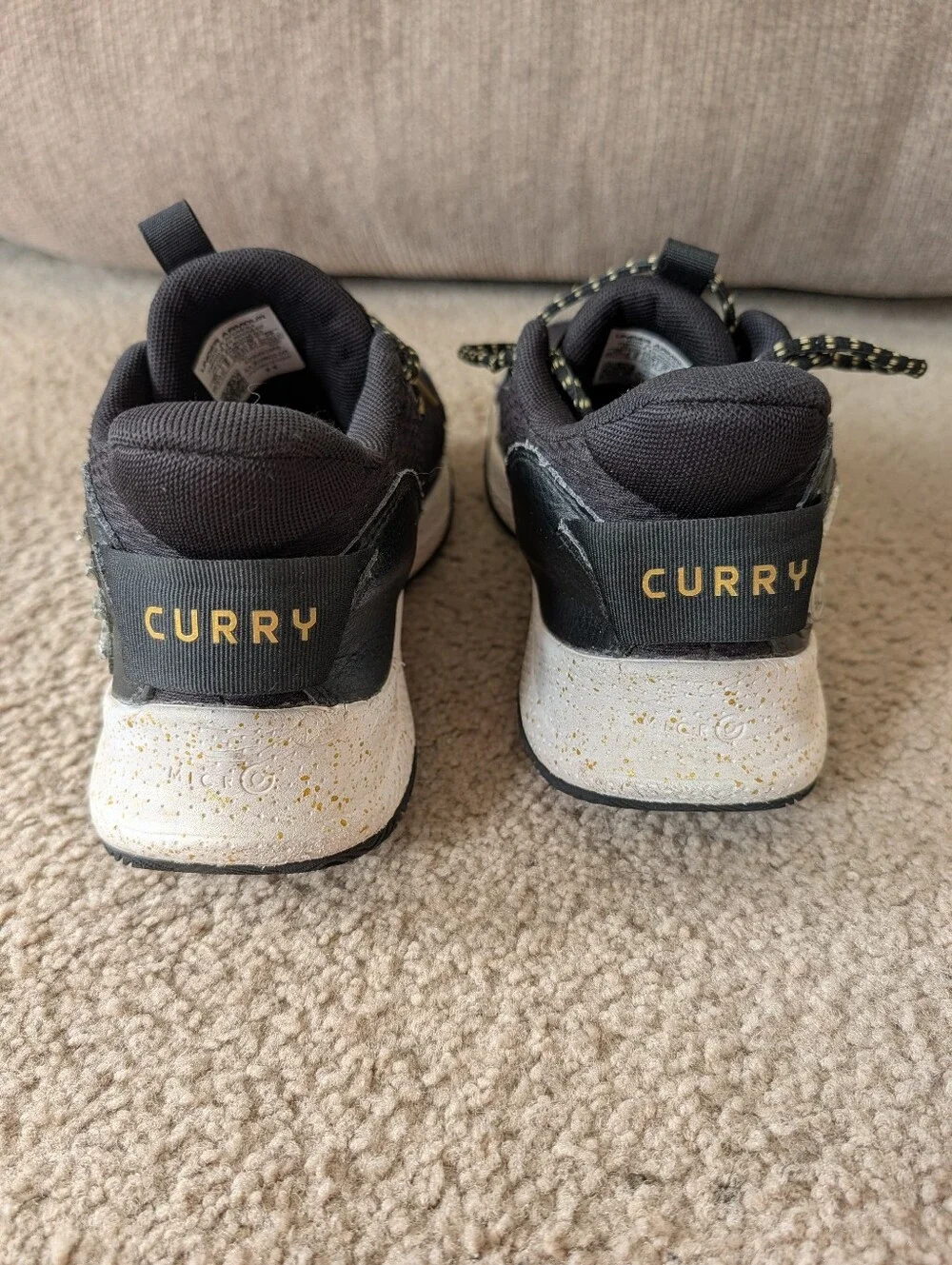 Under Armour Curry 3Z7 Basketball Shoes